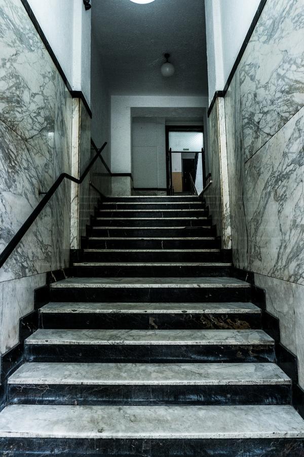 Supreme Palace Cube Belgrade Luaran gambar
